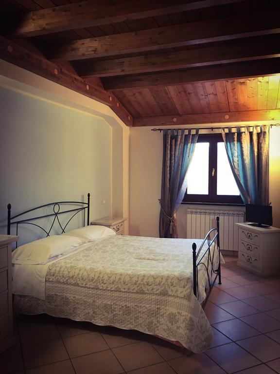Casa Vacanze Il Castello Pescina Exterior photo